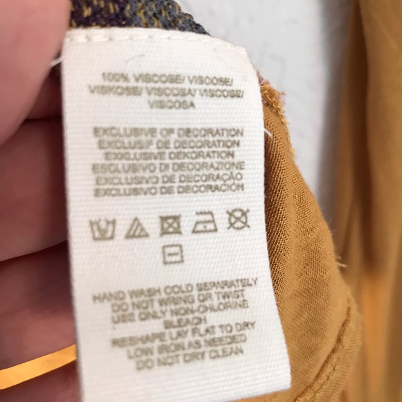 Free People size XS gold beaded long sleeve top - Picture 8 of 8